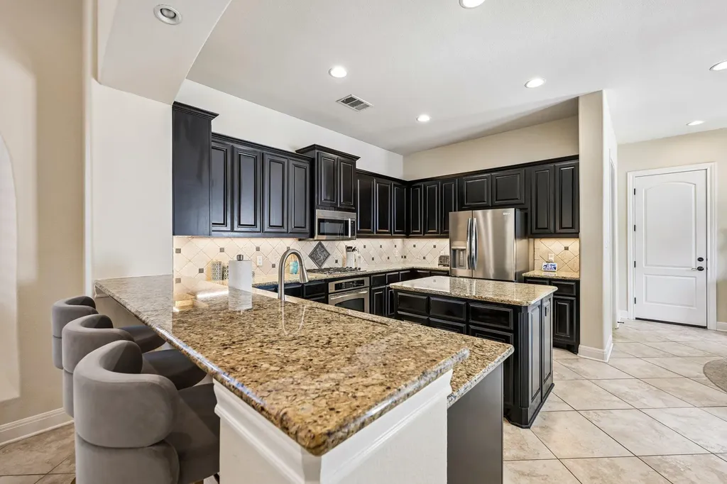 11725 Red Oak Valley Lane Austin TX 78732
