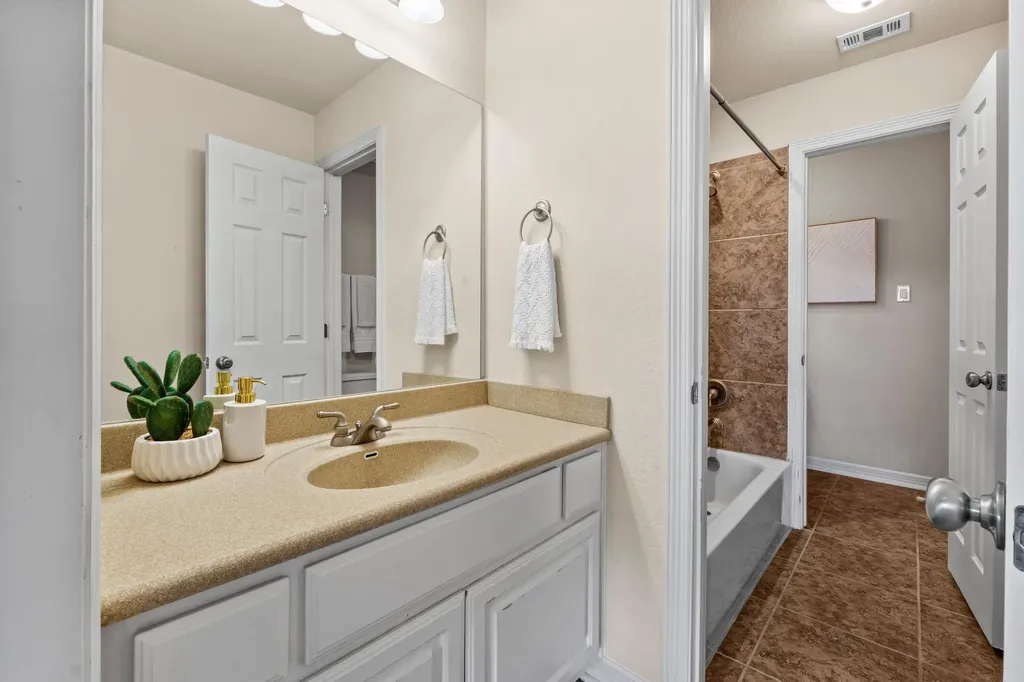 3433 Alexandrite Way Round Rock TX 78681