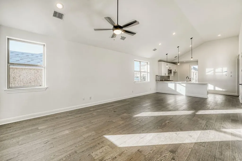 454 Burlington Drive Buda TX 78610