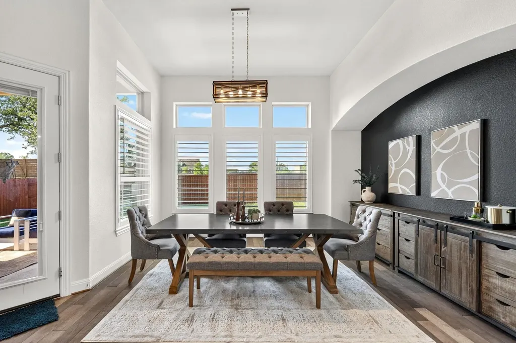 15704 Cinca Terra Drive Austin TX 78738