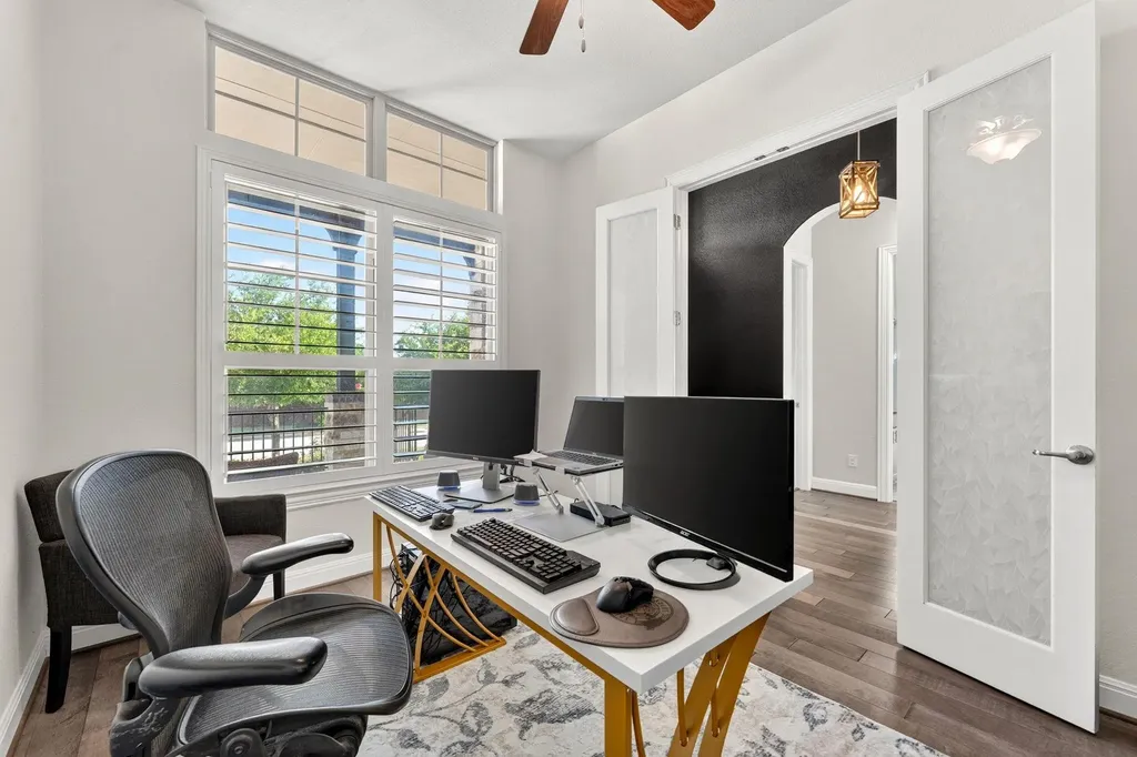 15704 Cinca Terra Drive Austin TX 78738