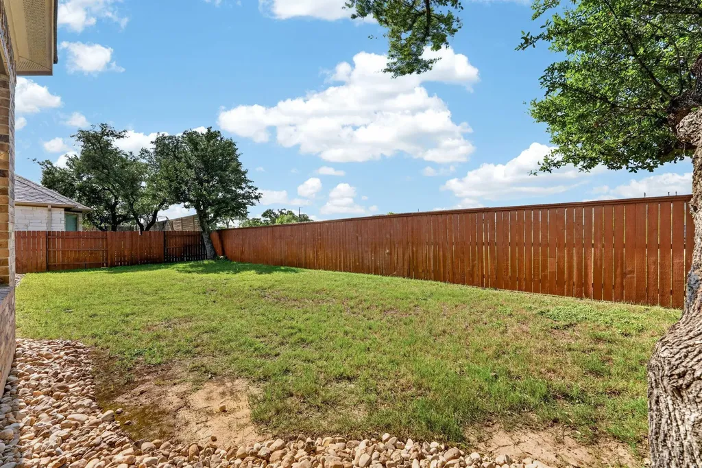 15704 Cinca Terra Drive Austin TX 78738