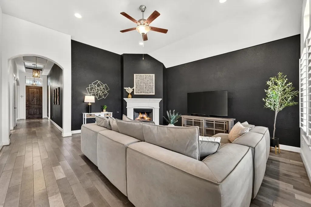 15704 Cinca Terra Drive Austin TX 78738