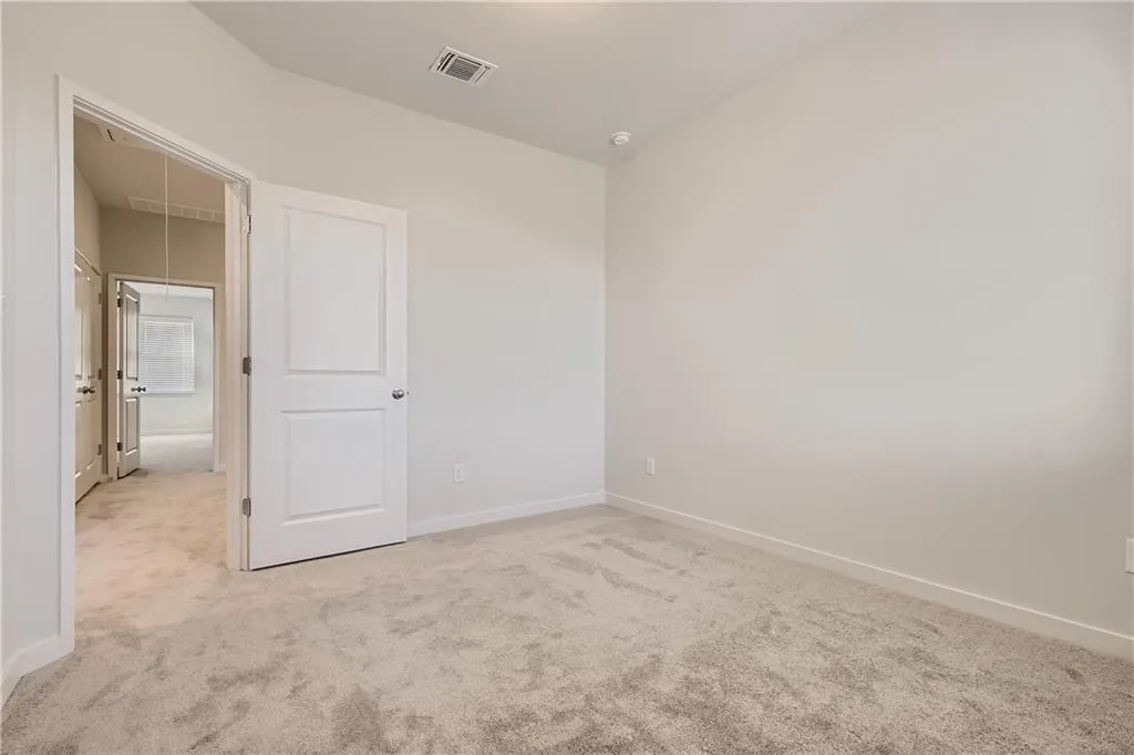 605 W South St Street Leander TX 78641