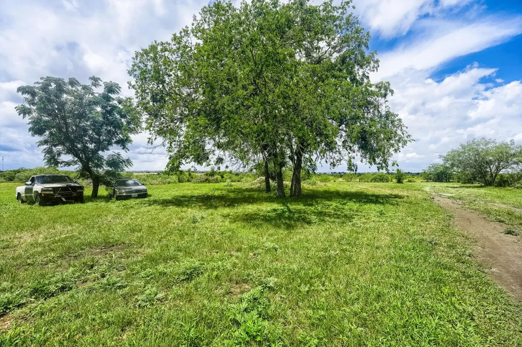 14520 Bois D Arc Lane Manor TX 78653