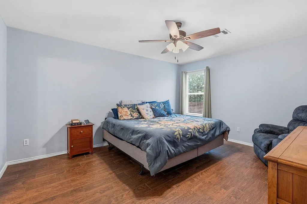 18512 Great Falls Drive Manor TX 78653