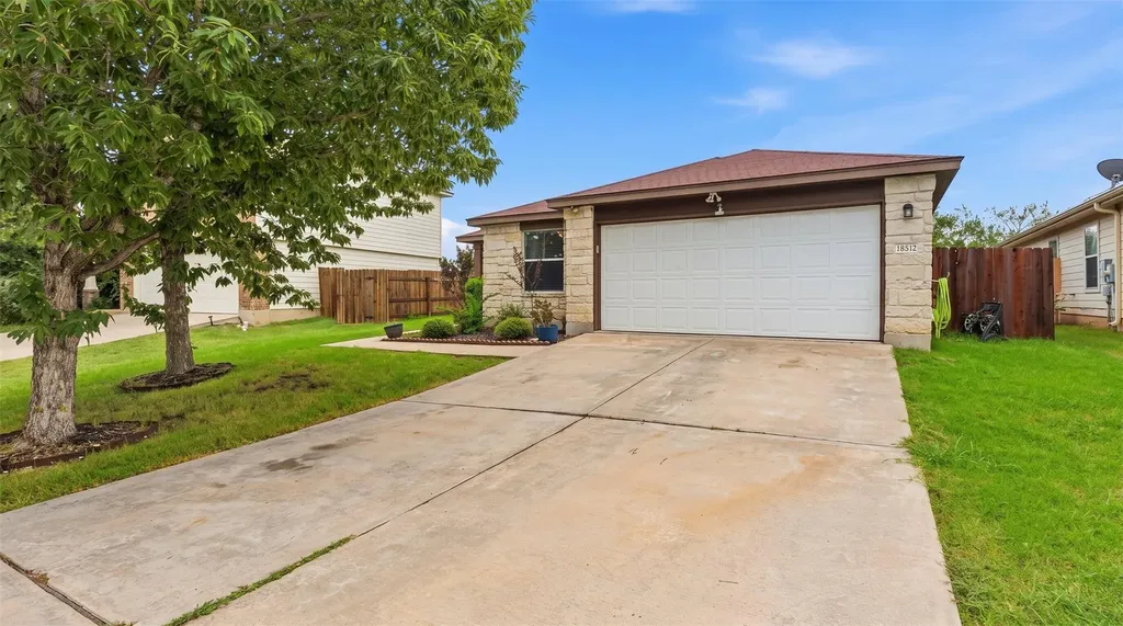 18512 Great Falls Drive Manor TX 78653