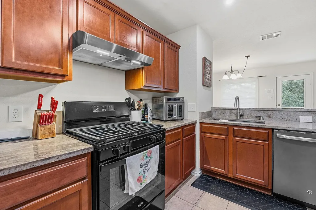 18512 Great Falls Drive Manor TX 78653