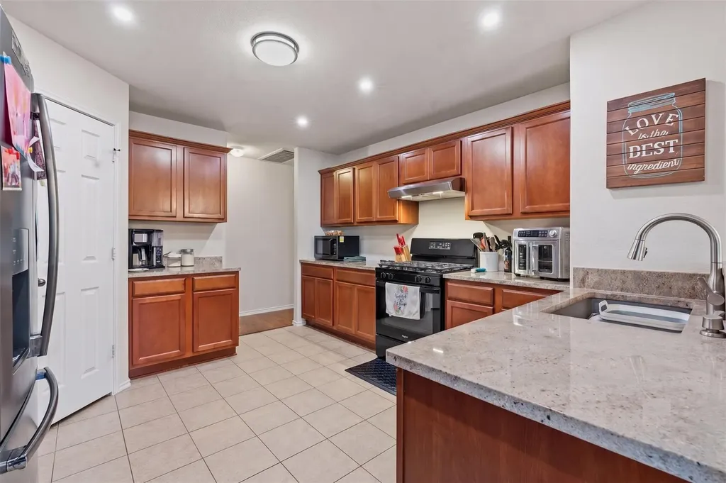 18512 Great Falls Drive Manor TX 78653