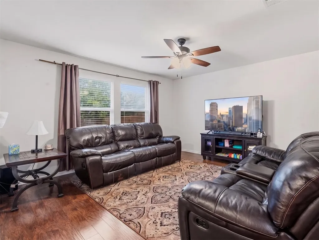 18512 Great Falls Drive Manor TX 78653