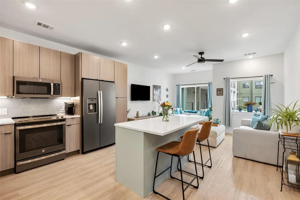 4802 S Congress Avenue Austin TX 78745