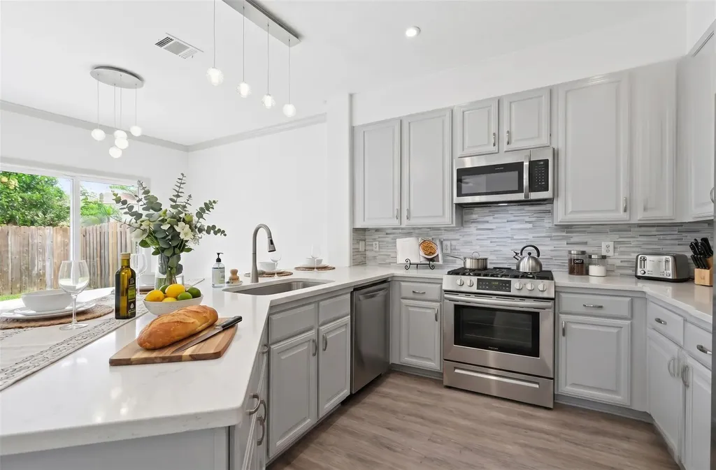 4620 W William Cannon Drive Austin TX 78749