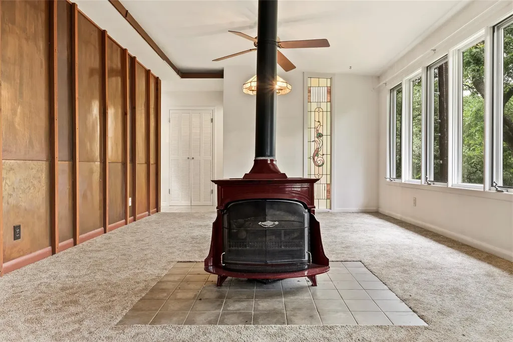 4927 Strass Drive Austin TX 78731