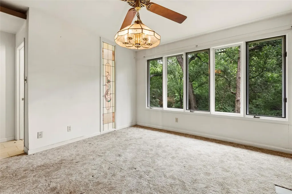 4927 Strass Drive Austin TX 78731