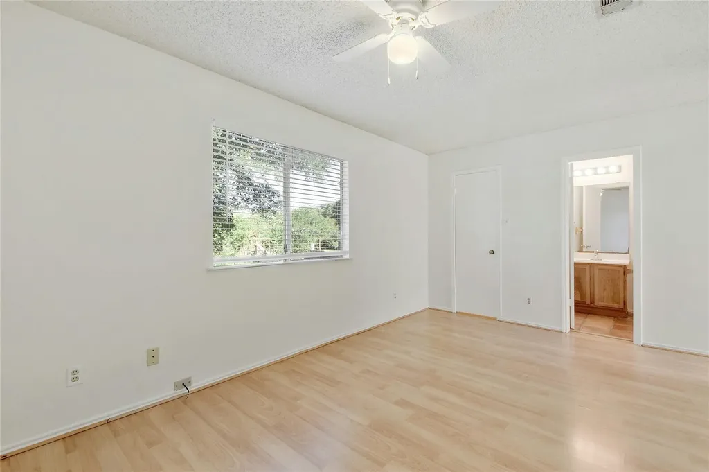 6102 Parkwood Drive Austin TX 78735