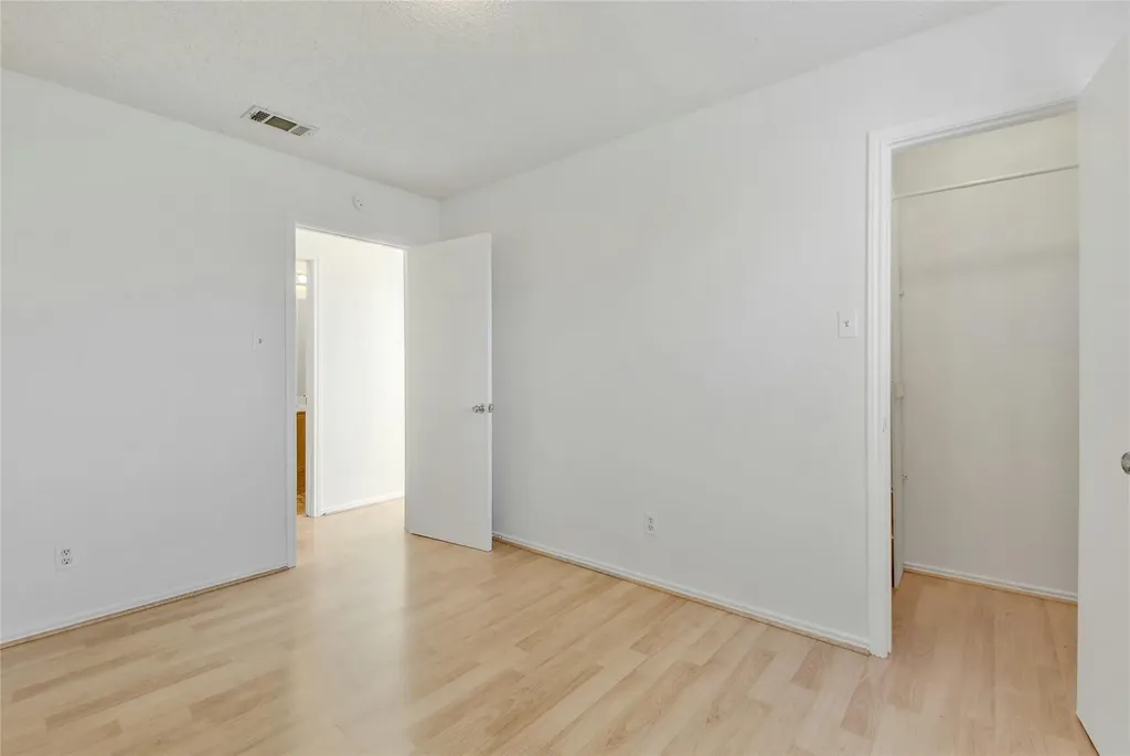 6102 Parkwood Drive Austin TX 78735