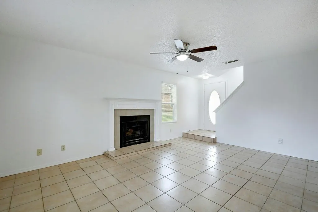 6102 Parkwood Drive Austin TX 78735