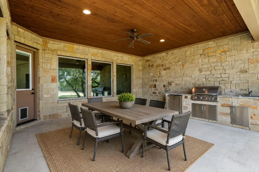 149 Sunrise Circle Liberty Hill TX 78642