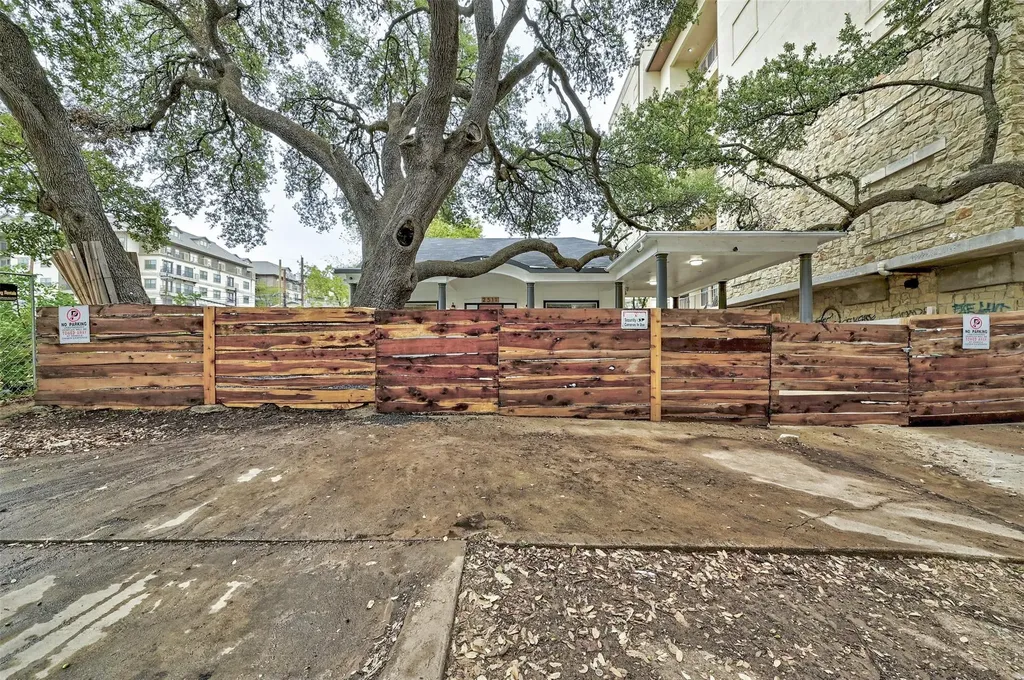 2511 San Gabriel Street Austin TX 78705