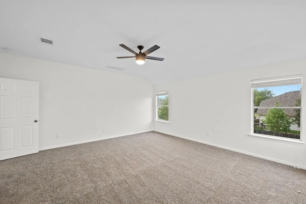 4312 Hidden Lake Crossing Pflugerville TX 78660