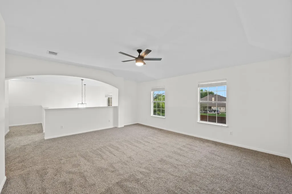 4312 Hidden Lake Crossing Pflugerville TX 78660