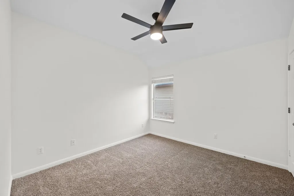 4312 Hidden Lake Crossing Pflugerville TX 78660