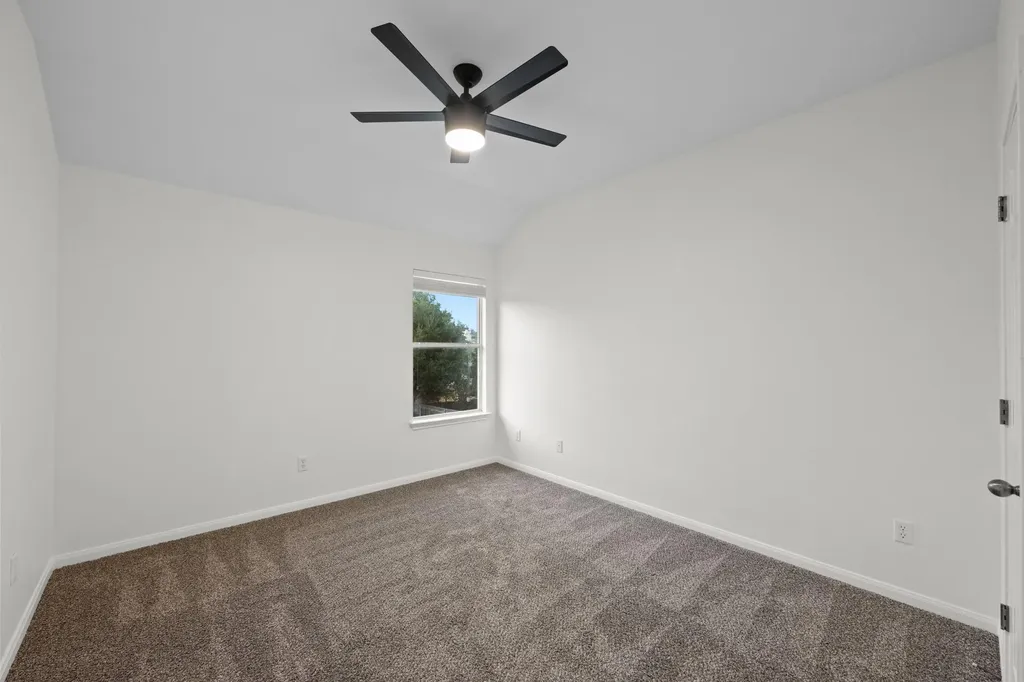 4312 Hidden Lake Crossing Pflugerville TX 78660