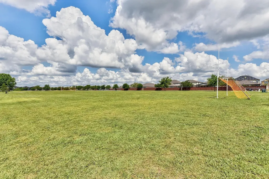 4312 Hidden Lake Crossing Pflugerville TX 78660