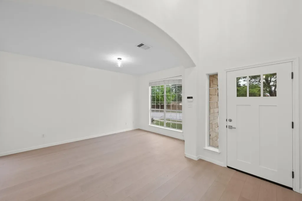 4312 Hidden Lake Crossing Pflugerville TX 78660