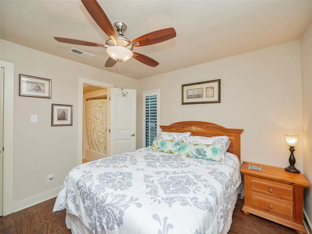 704 Horseshoe Bay Boulevard Horseshoe Bay TX 78657