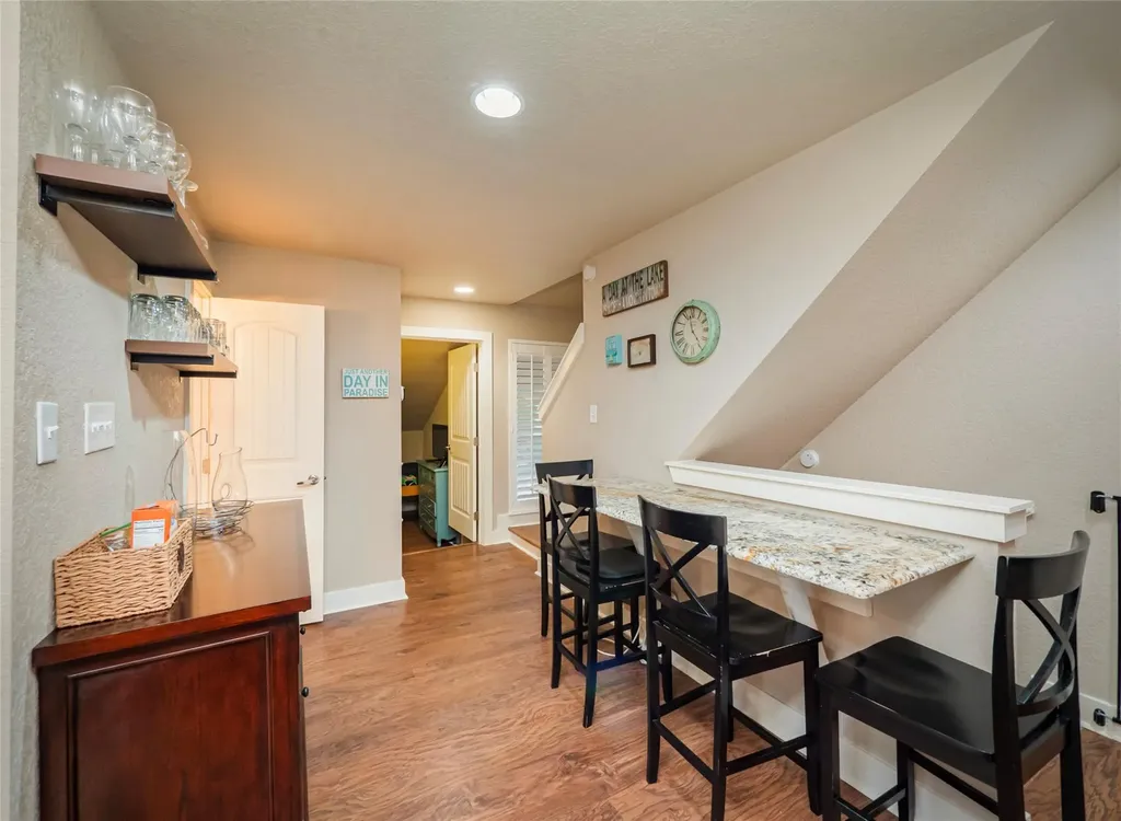 704 Horseshoe Bay Boulevard Horseshoe Bay TX 78657