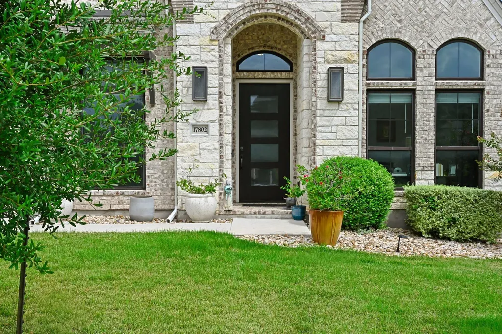17802 Dufour Drive Austin TX 78738
