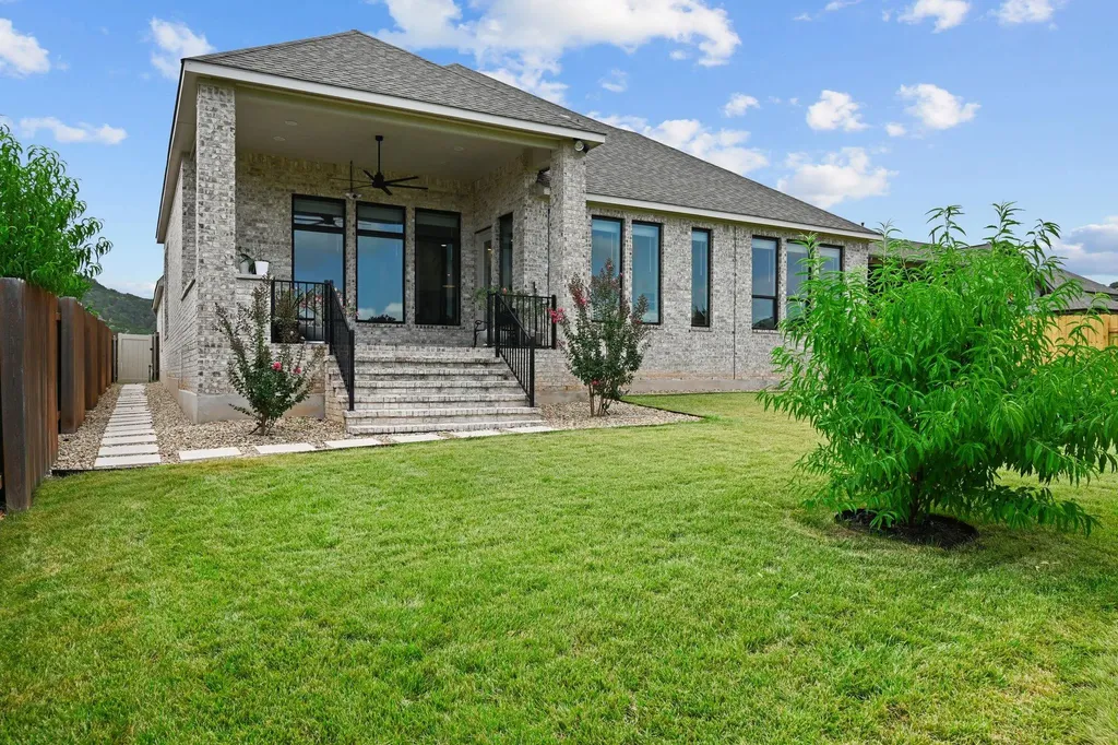 17802 Dufour Drive Austin TX 78738