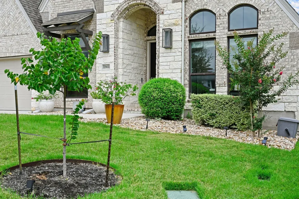 17802 Dufour Drive Austin TX 78738