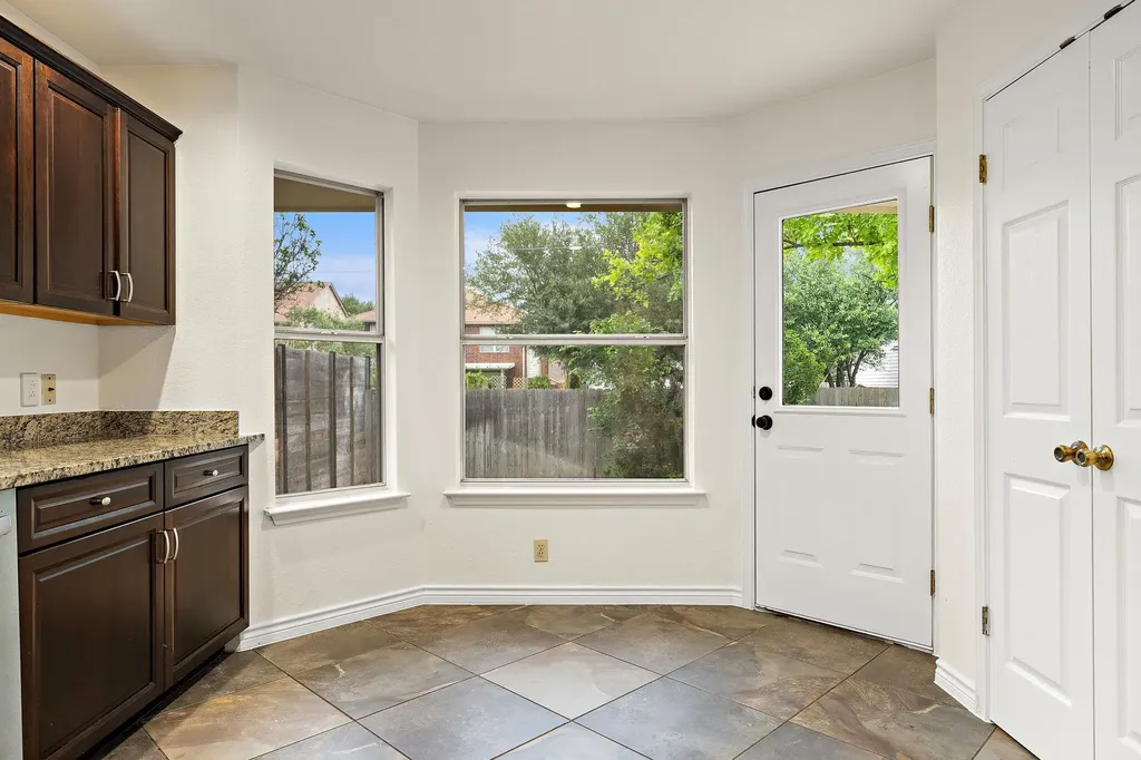 2422 Agarita Trail Round Rock TX 78665