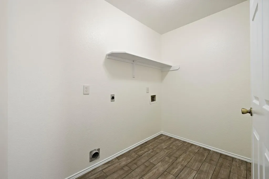 2422 Agarita Trail Round Rock TX 78665