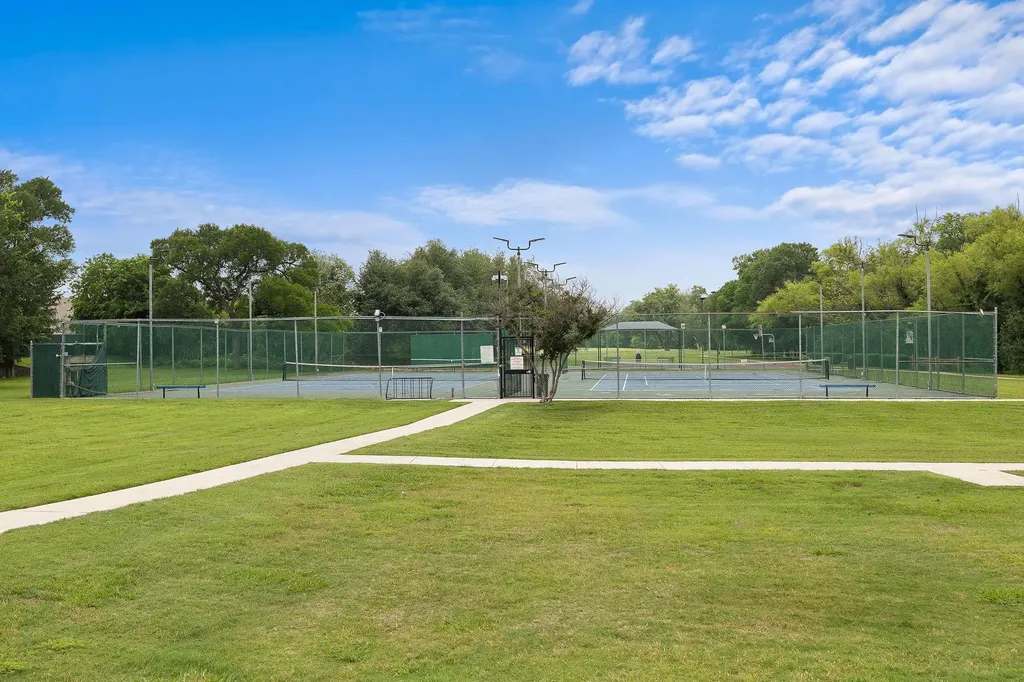 2422 Agarita Trail Round Rock TX 78665