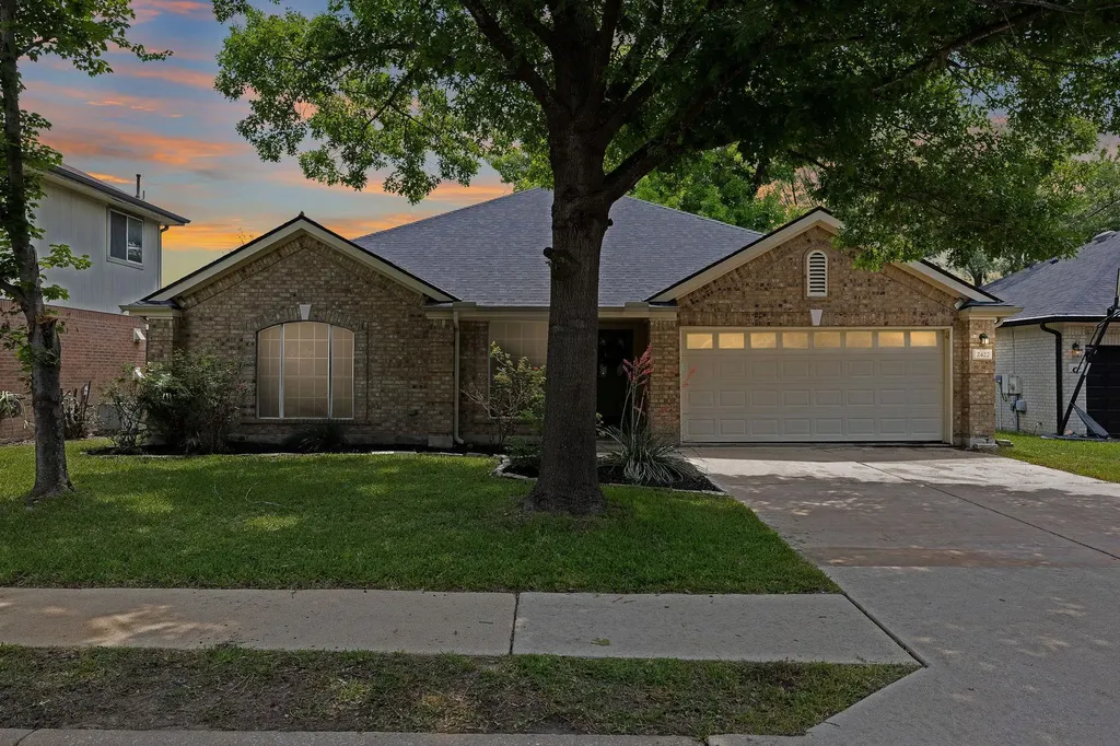 2422 Agarita Trail Round Rock TX 78665
