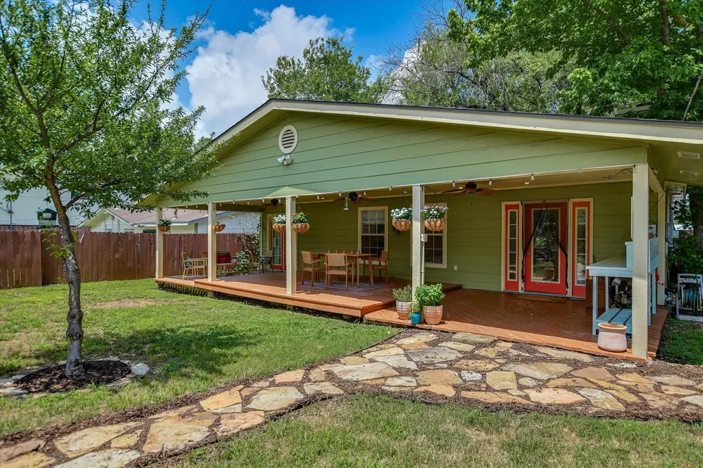 8917 Glenn Lane Austin TX 78753