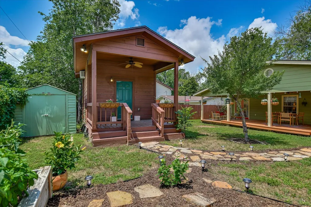 8917 Glenn Lane Austin TX 78753