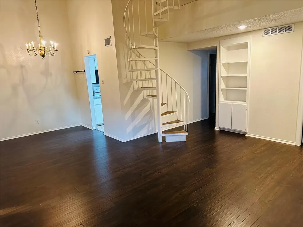 2401 Leon Street Austin TX 78705