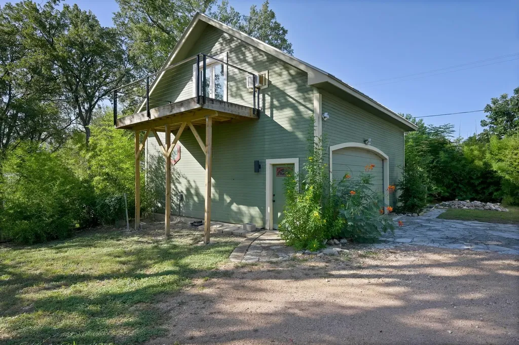 1603 Taylor Gaines Street Austin TX 78741