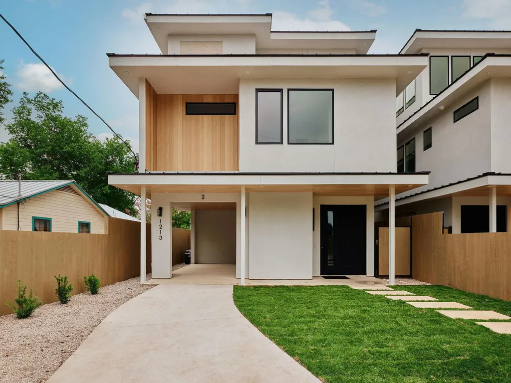 1213 Karen Austin TX 78757