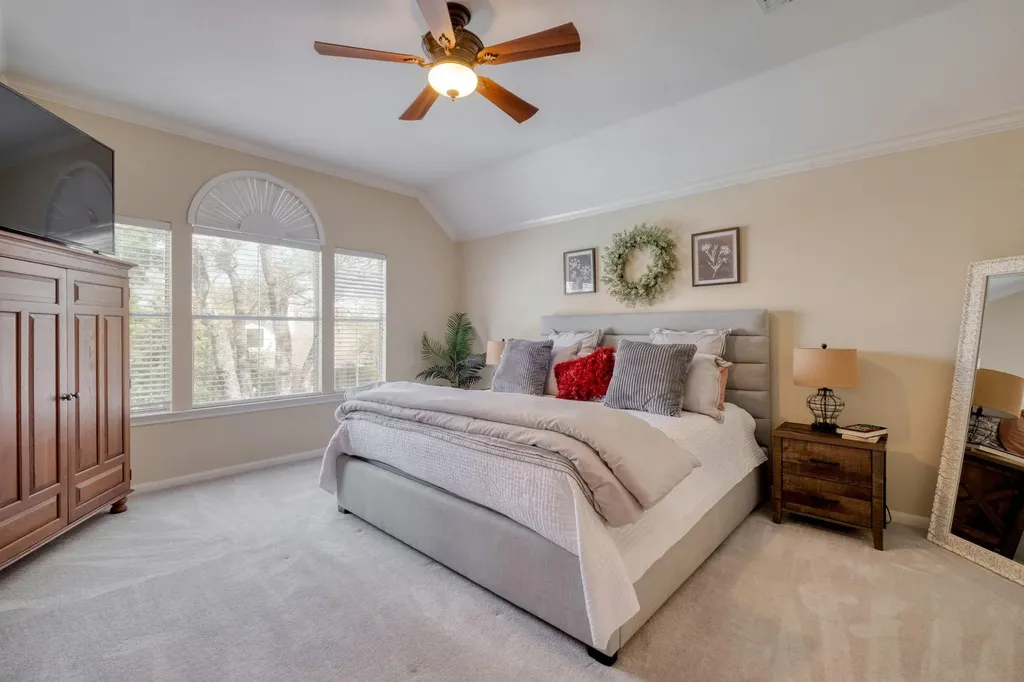 8221 Fern Bluff Avenue Round Rock TX 78681