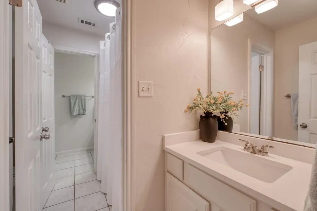8221 Fern Bluff Avenue Round Rock TX 78681