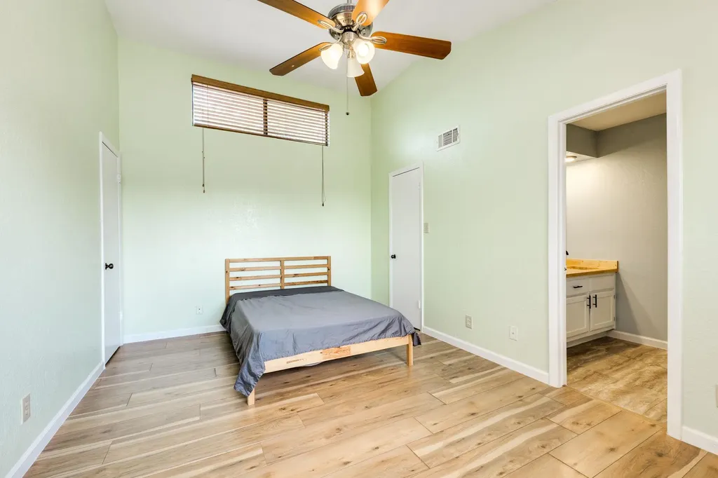 4307 1st Street S Austin TX 78745