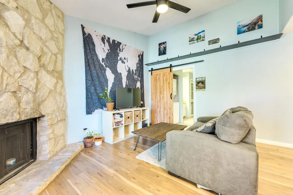 4307 1st Street S Austin TX 78745