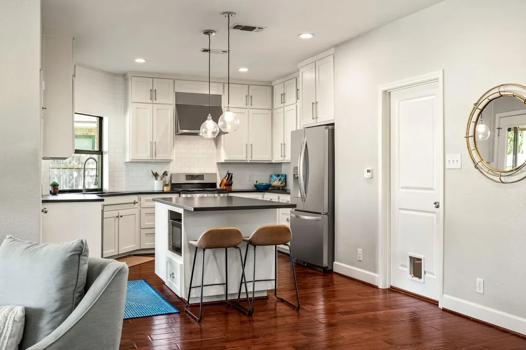5205 Wheeler Branch Circle Austin TX 78749