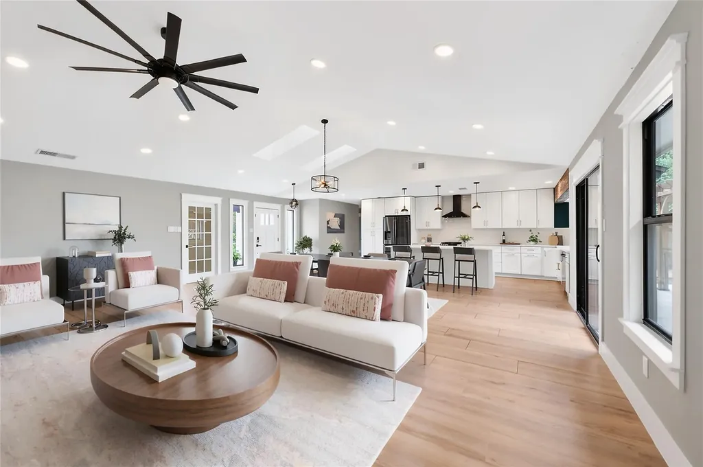 6703 Danwood Drive Austin TX 78759