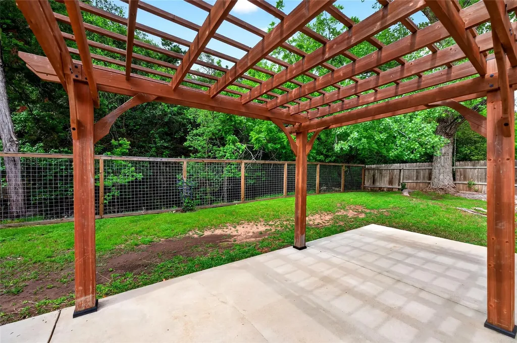 6703 Danwood Drive Austin TX 78759